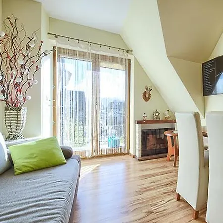 Visitzakopane - Pistacjowy コシチェリスコ